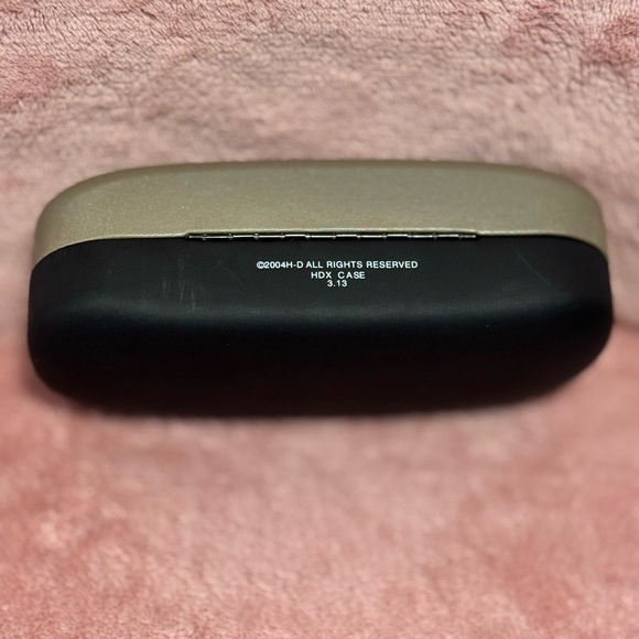 Harley-Davidson Olive Protective Eyewear Case - Picture 2 of 3